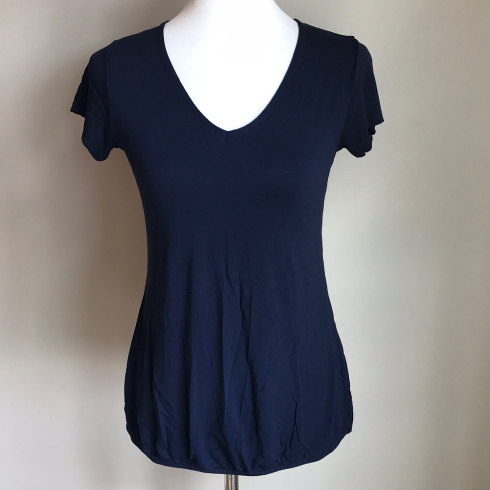 Old Navy Maternity  |  V-neck Tee!!